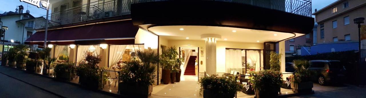 Hotel Gigliola Gatteo a Mare Esterno foto